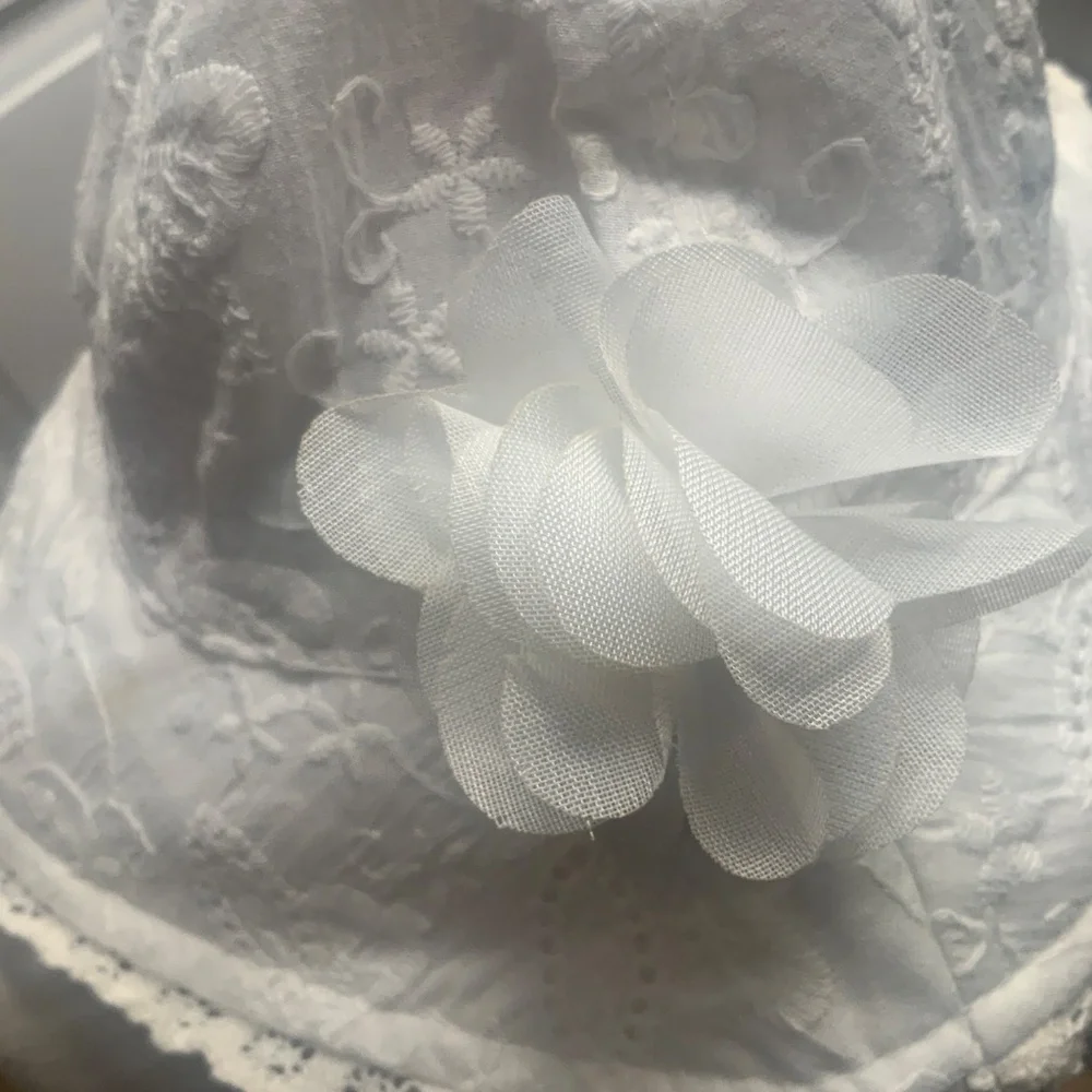 White Broderie Sun Hat NWT